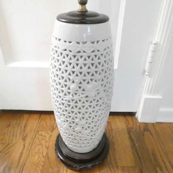 Lamp Blanc de Chine White Porcelain Pierced Chinese Vintage - Picture 6 of 15